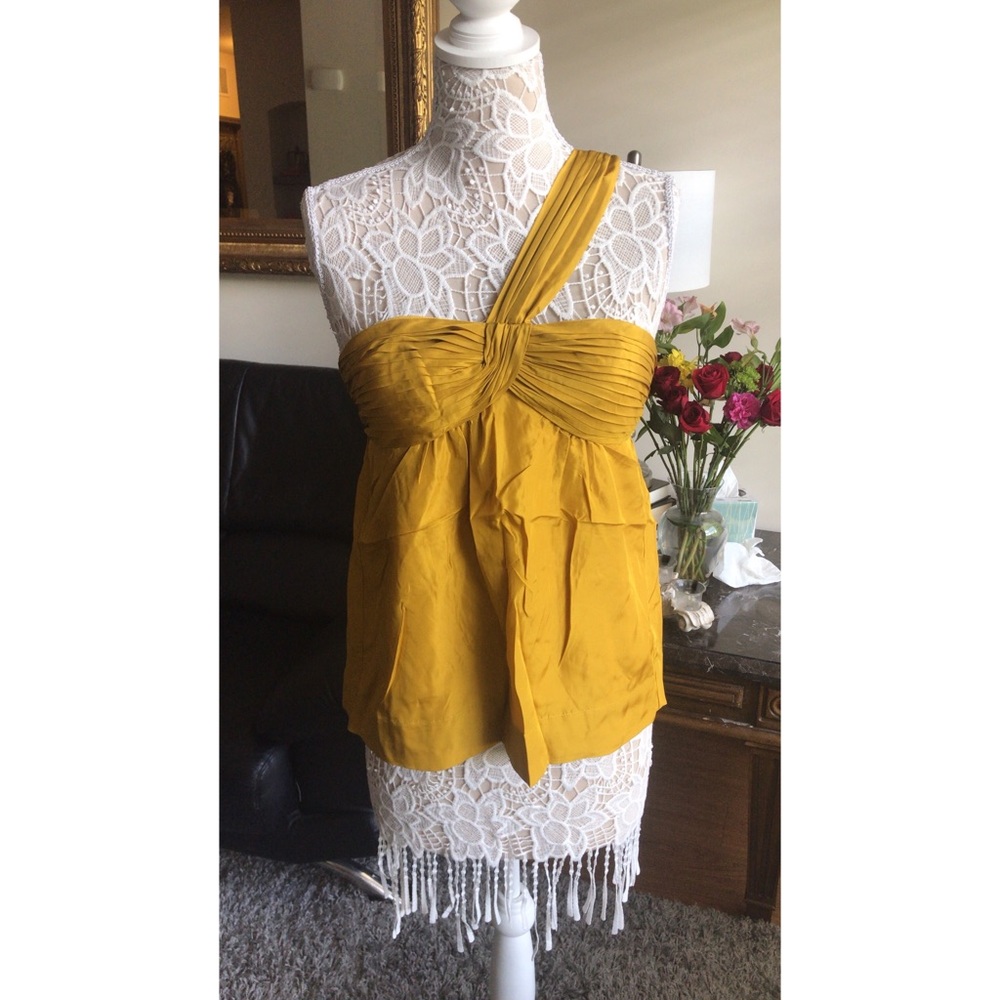 💛BCBG MAXAZRIA Gold/Mustard One Shoulder Top
